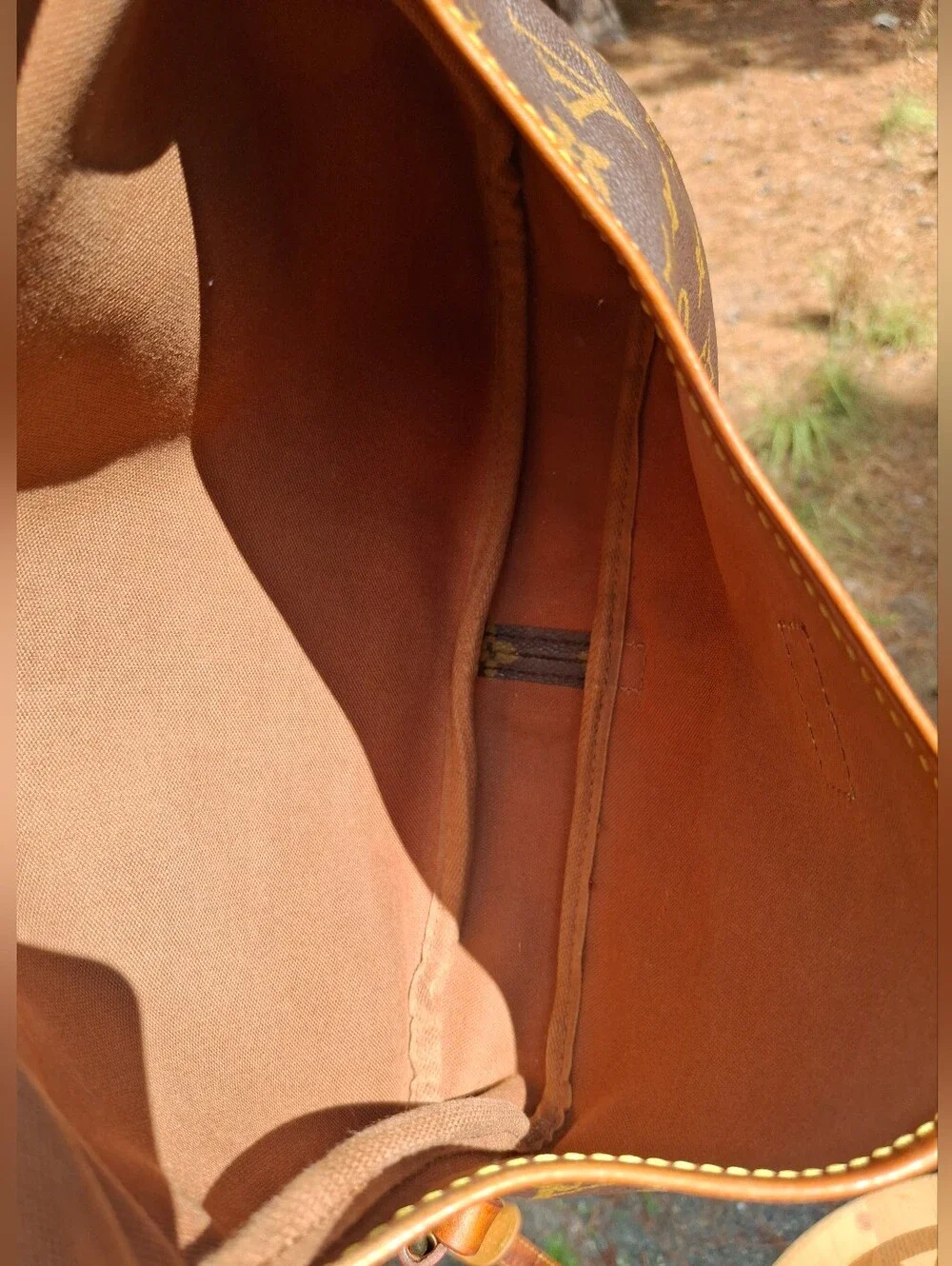 Vintage Louis Vuitton Saumur 30 Monogram Coated Canvas Messenger Saddle Bag - Picture 15 of 16